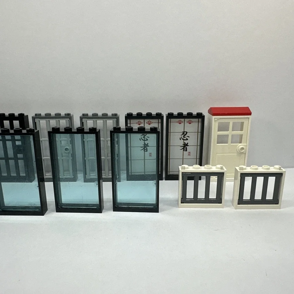 LEGO Lot Of Various Doors‎ & Windows